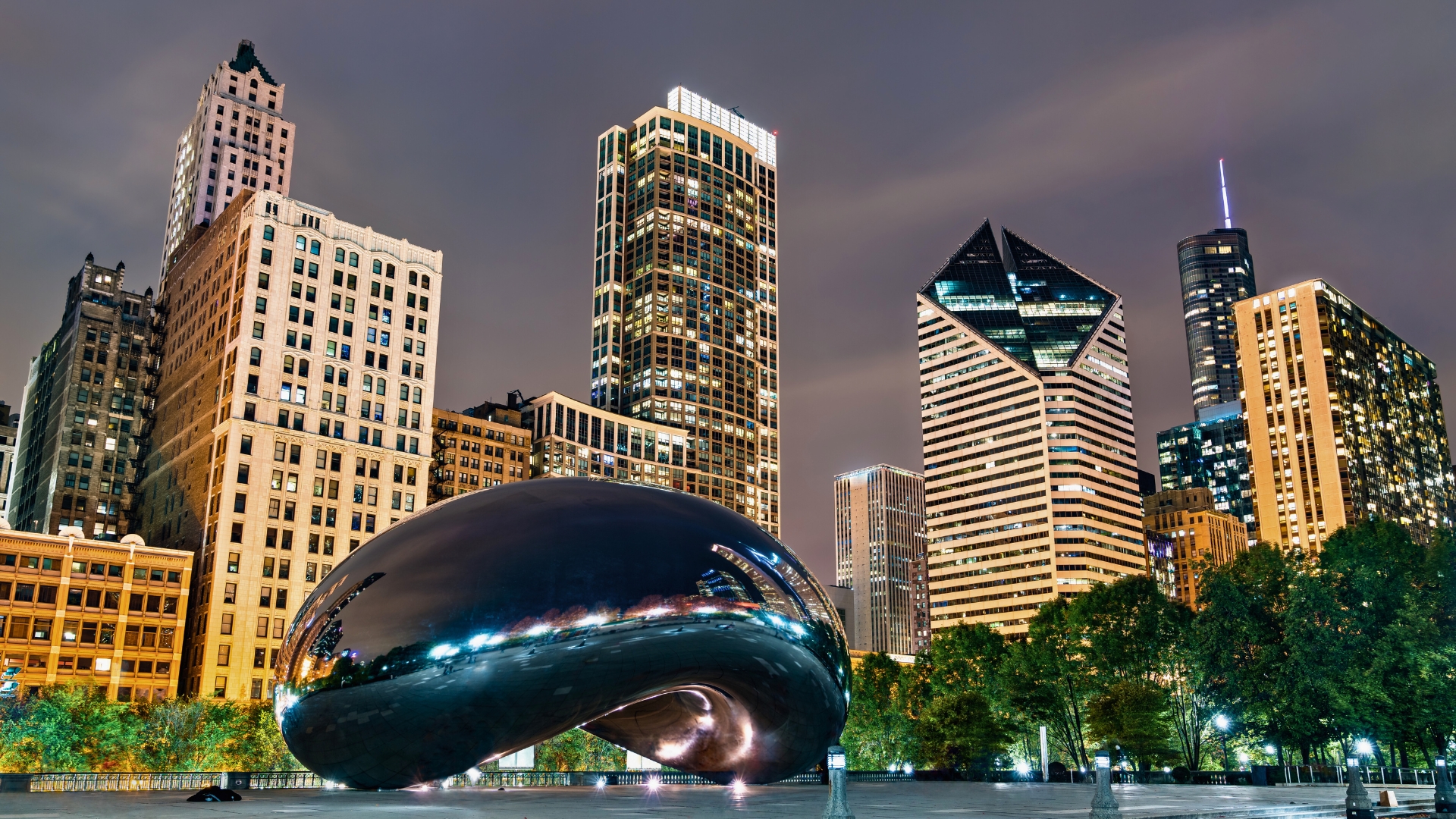 Cloud Gate, Millennium Park in Chicago, USA