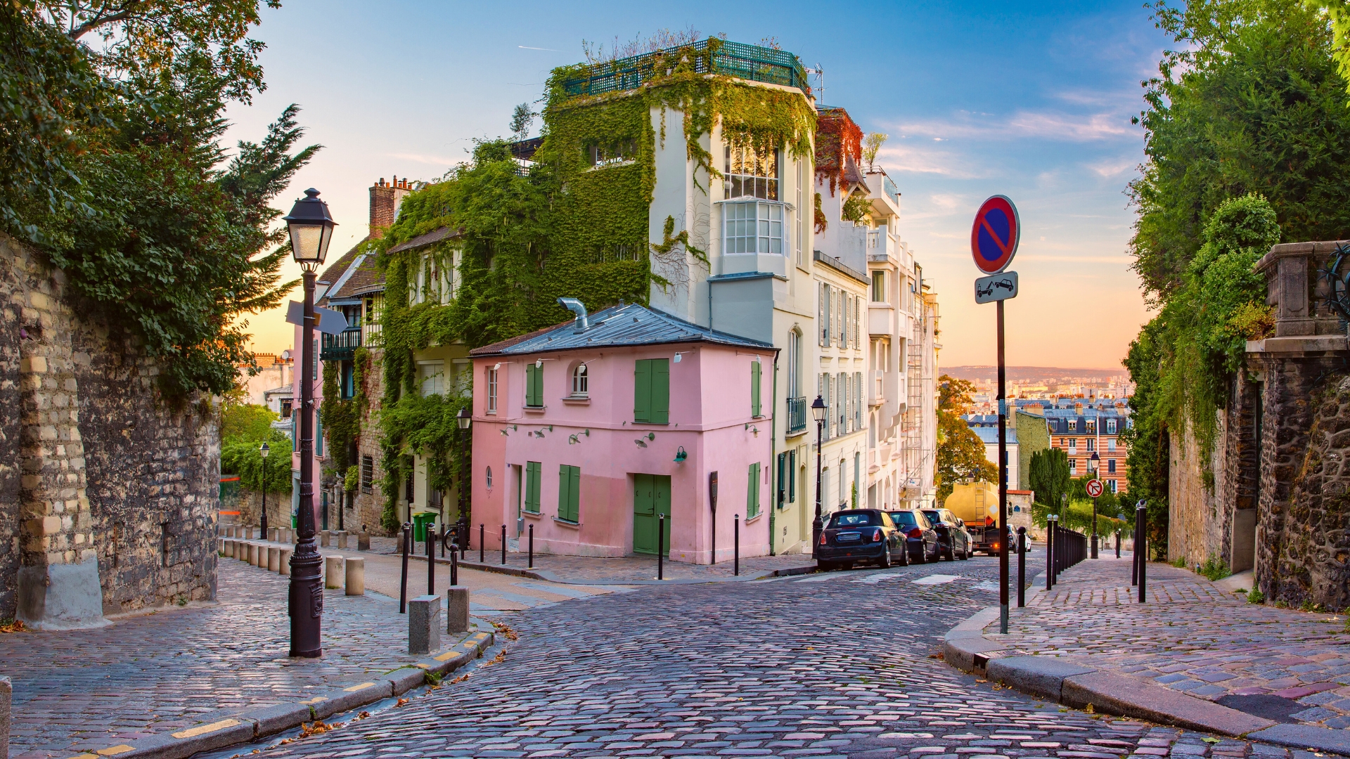 Montmartre in Paris, France (2)